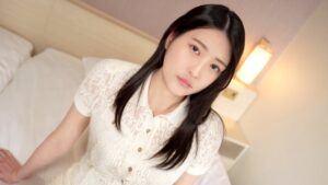 デカ尻清楚のお嬢様！男優のフェザータッチにグッショリマ○コ！男優のデカチンに思わず恍惚顔を浮かべて感じまくる！！ 【初撮り】ネットでAV応募→AV体験撮影 2414