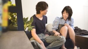 年上男性大好き美女がついてきてくれた！ 就職活動中で、企業を探している最中だが、男性も募集中の色白スレンダー大学生！ どんどん本性の淫乱ぶりが炸裂する彼女にナンパ師の股間も暴発寸前に！もっとやりたいと思える日だった。 百戦錬磨のナンパ師のヤリ部屋で、連れ込みSEX隠し撮り 420